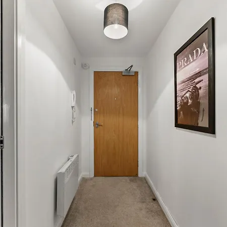 Apartment Cozy Hideaway Near The